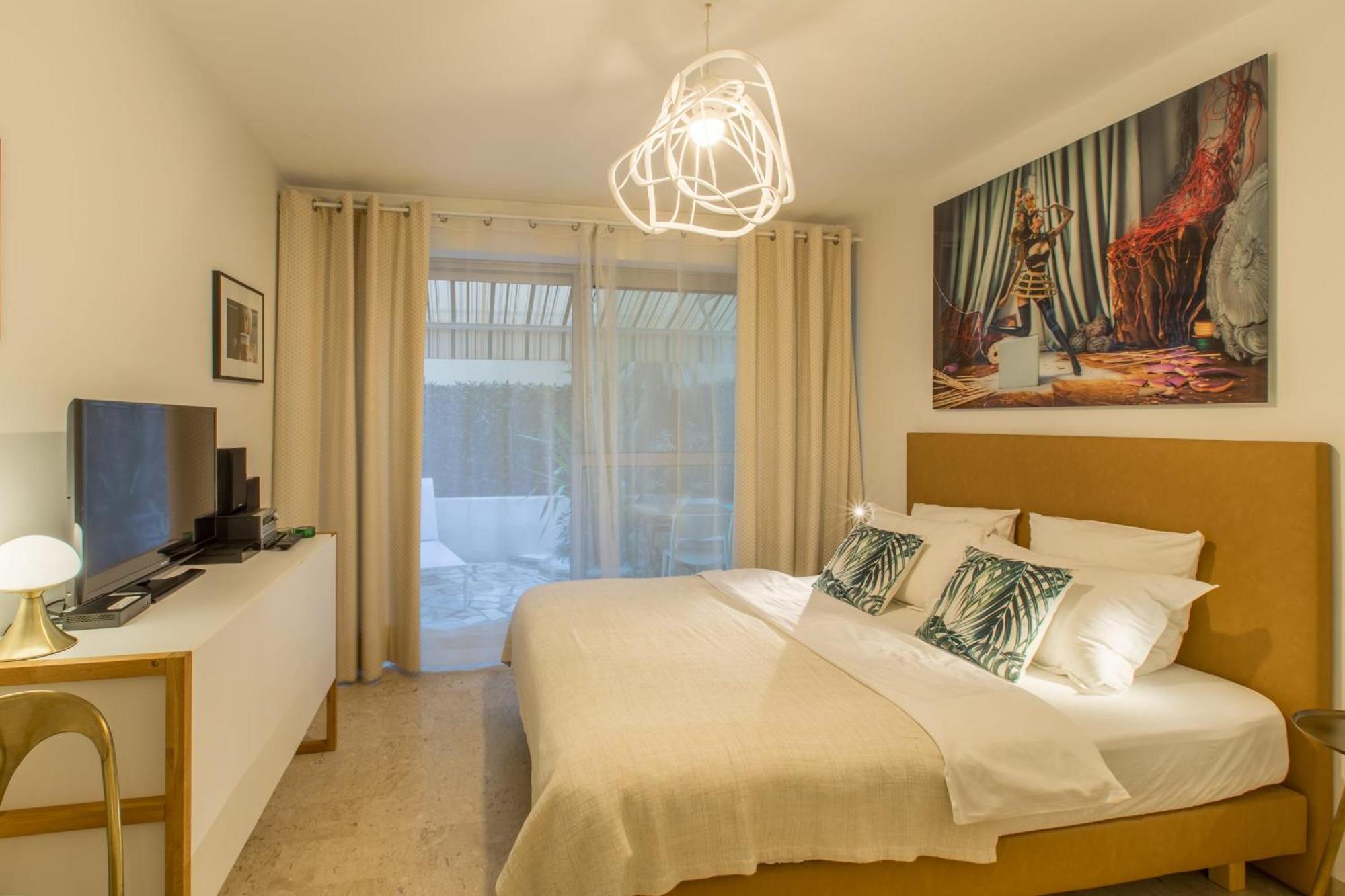 Centre Promenade Golden Square Terrace 1 Min Walk To The Beach Ac * Nice