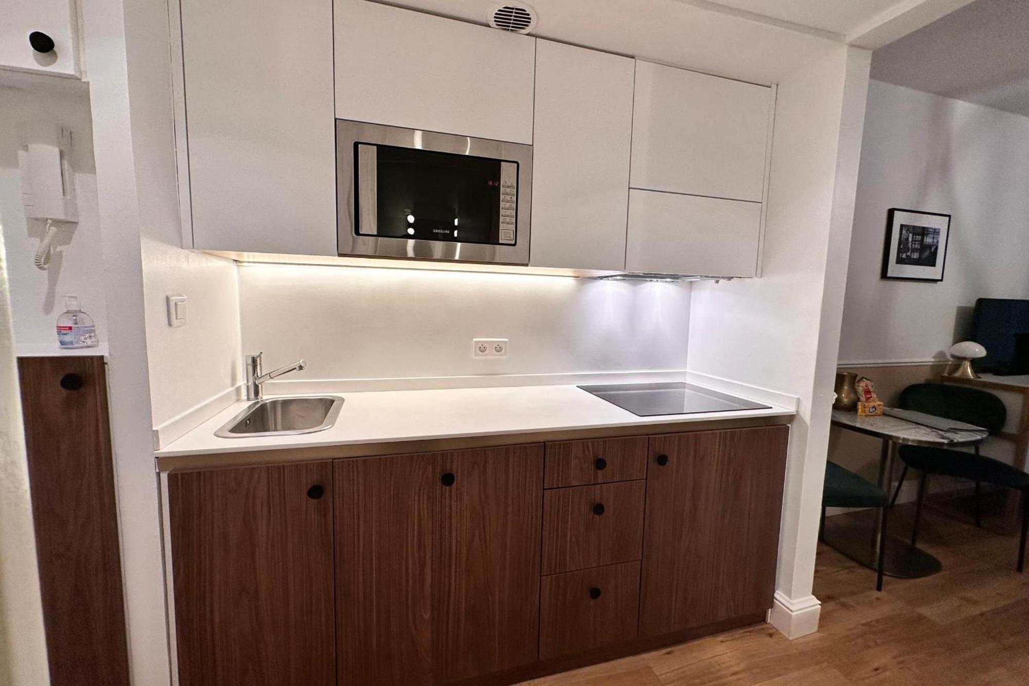 Centre Promenade Golden Square Terrace 1 Min Walk To The Beach Ac