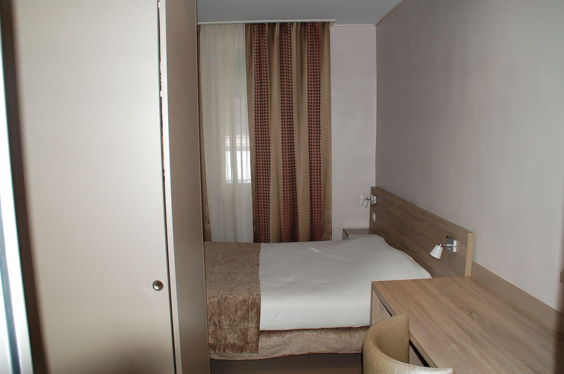 De La Fontaine Hotel 3*