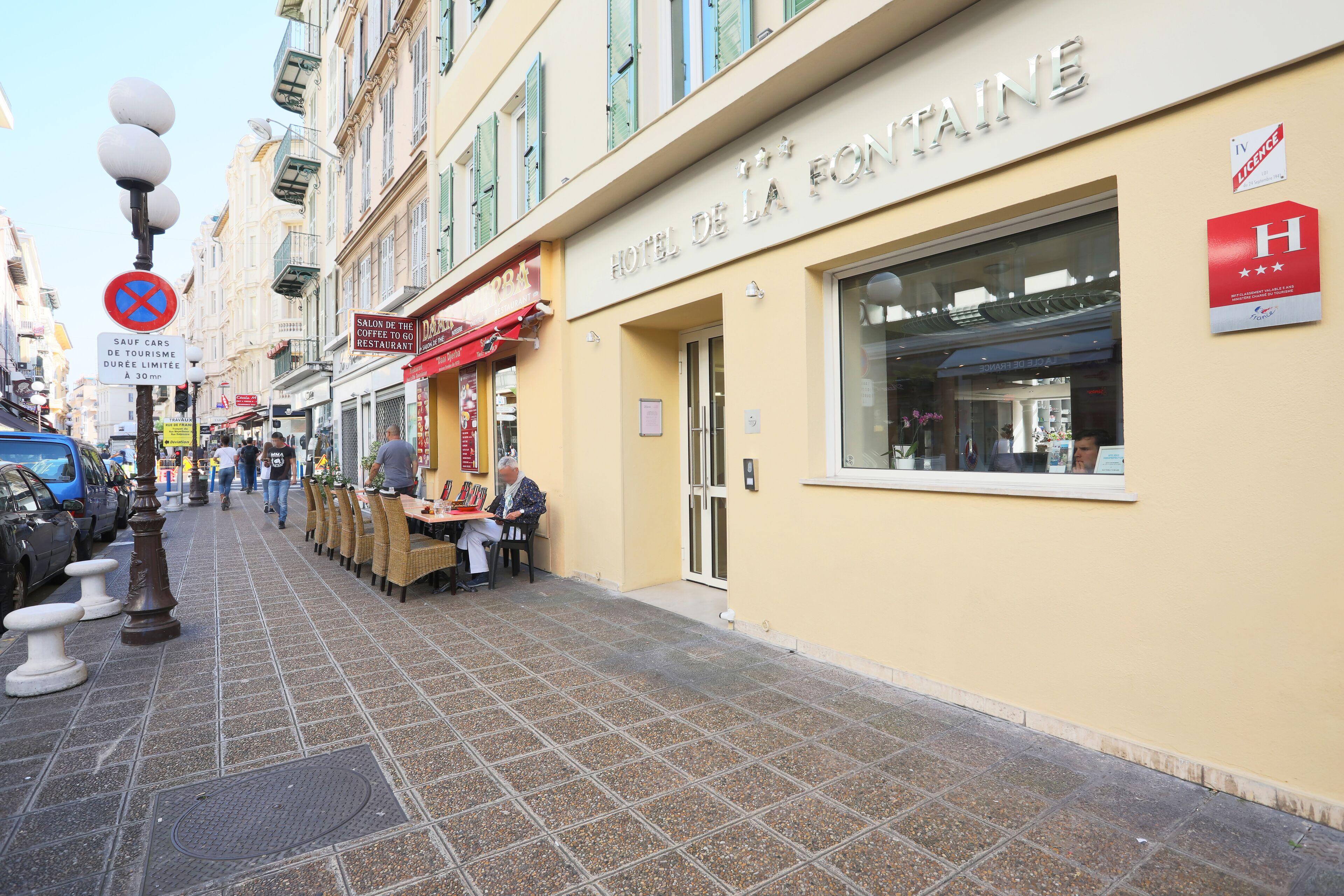 De La Fontaine Hotel 3*