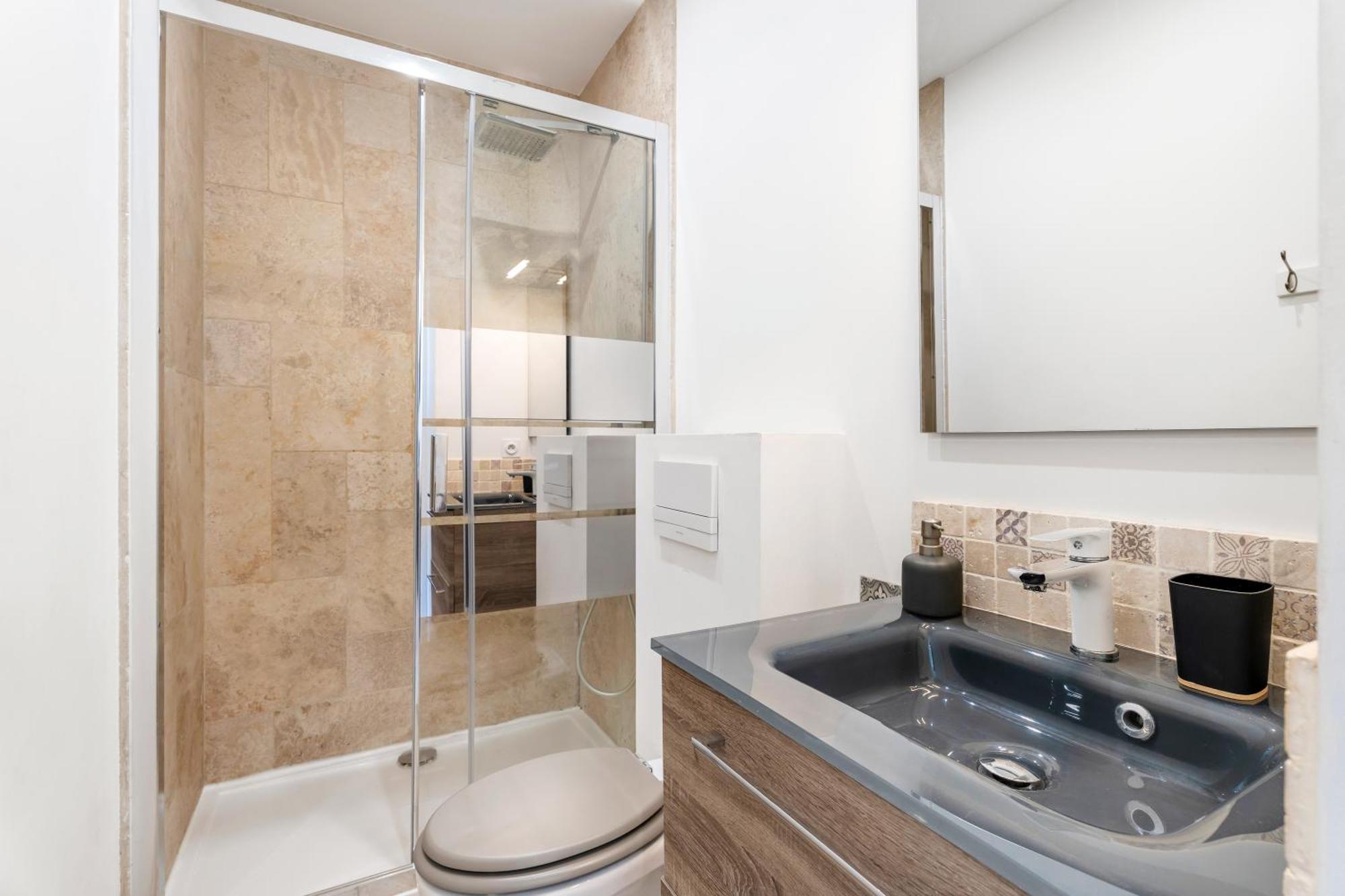 Renting - Cambrai - Luxurious Sea View Terrasse - King Bed - Parking - Ac - Fully Equipped