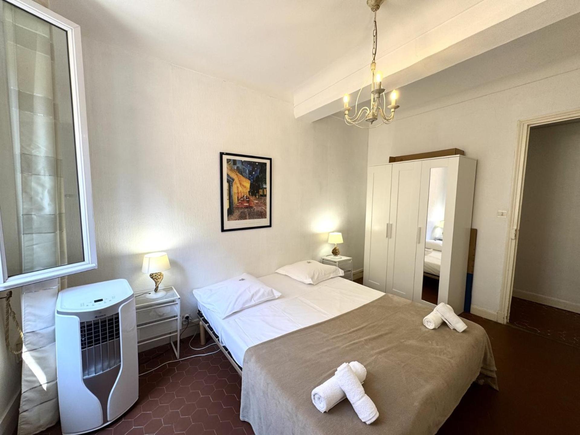 Riviera - Barillerie 4 - 3 Pieces - Old Town Promenade