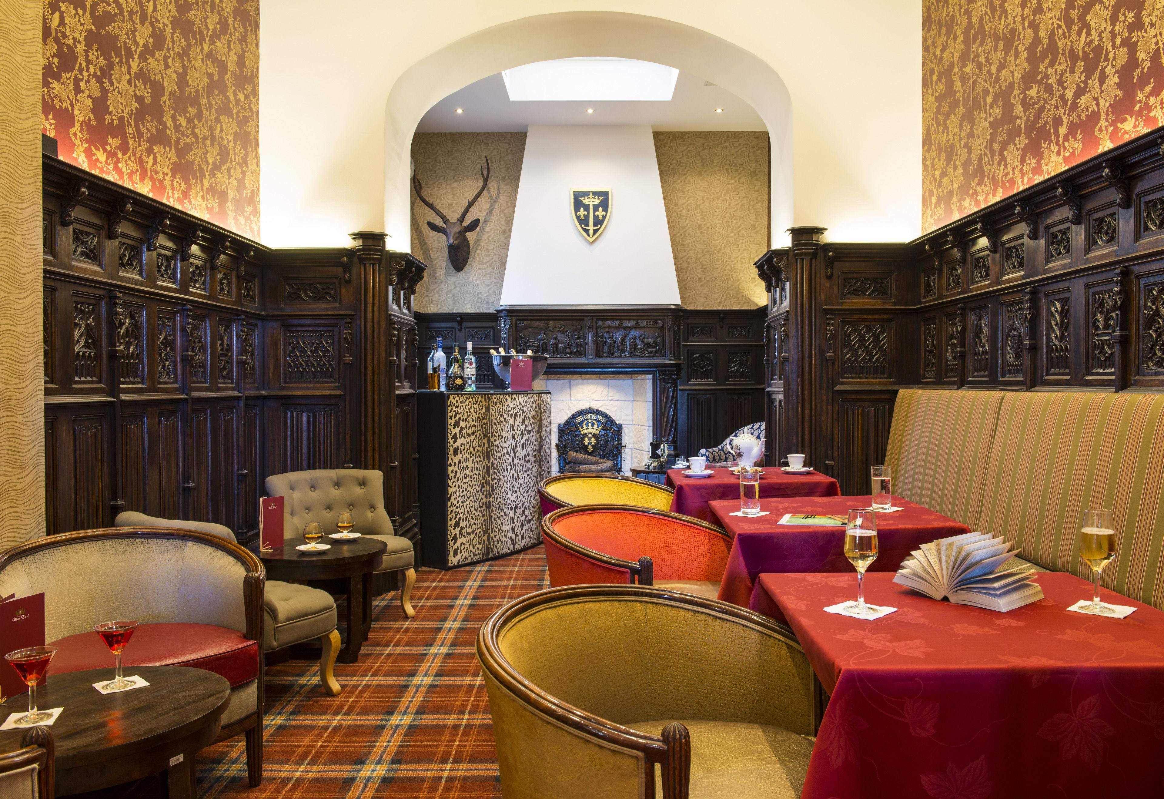 West End Promenade Hotel
