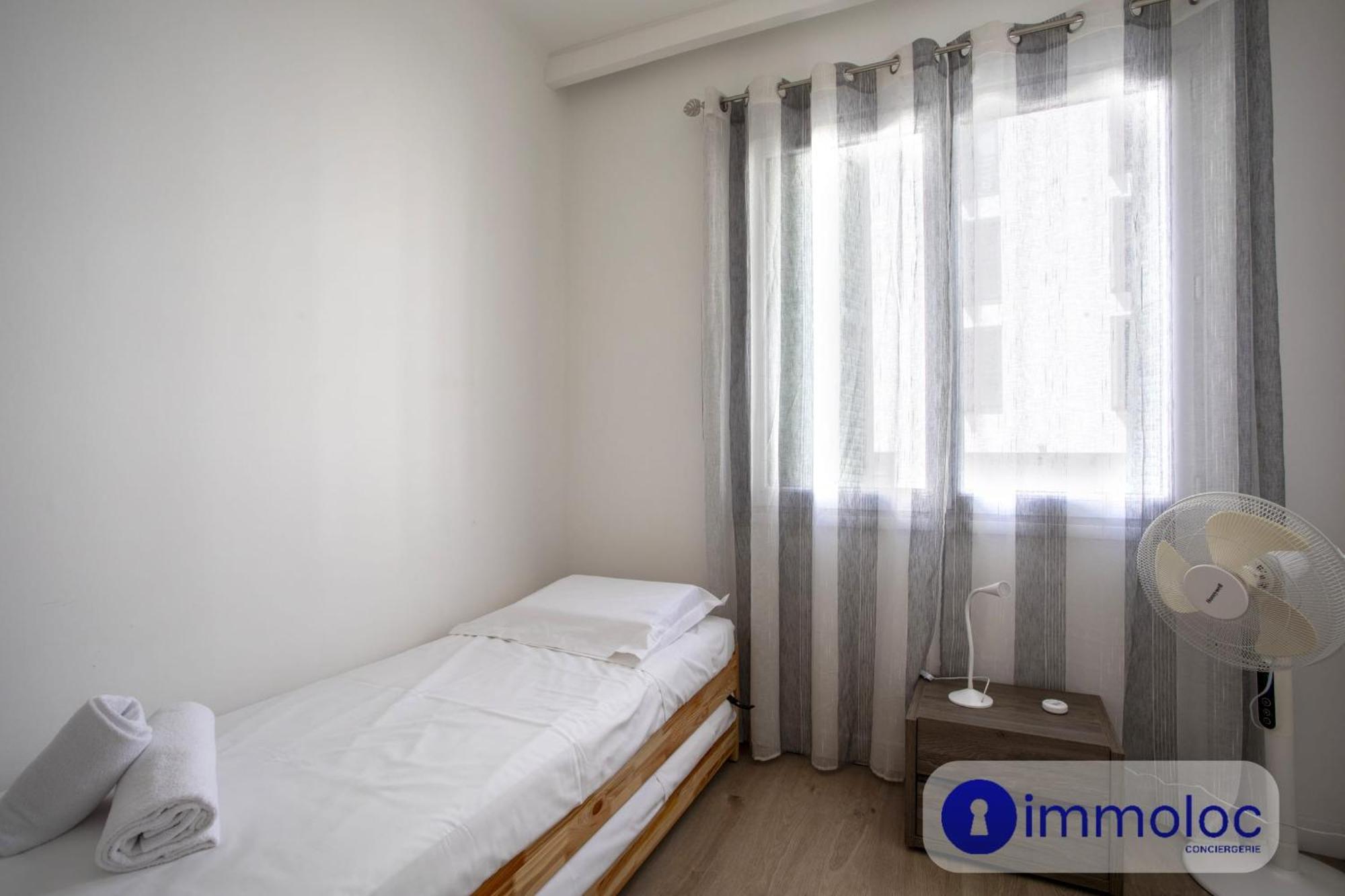 Apartment Neighborhood Liberation Nice