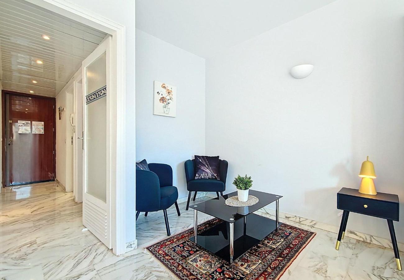 Nestor&jeeves - Royal Luxembourg - - Swimming Pool On Roof