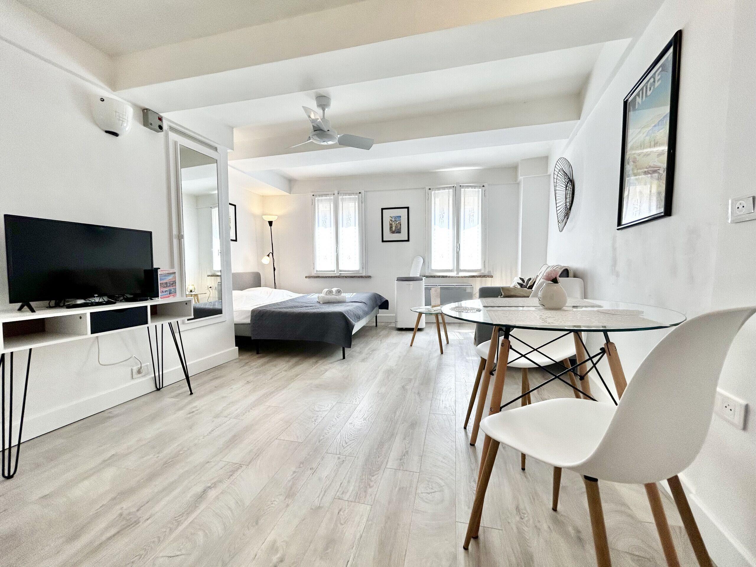 Riviera - Grimaldi - Promenade Des