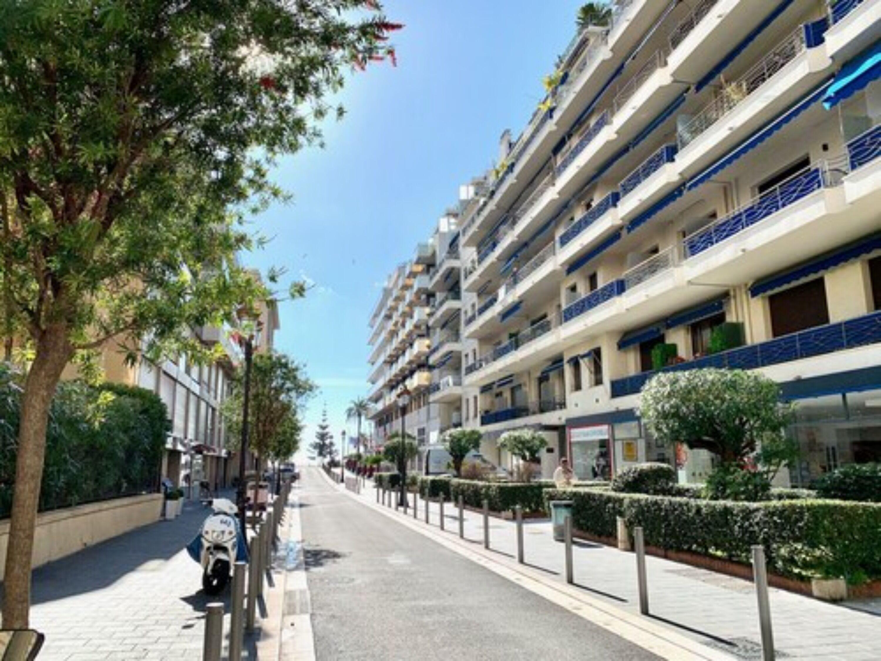 Hotel Riviera - Grimaldi - Promenade Des *