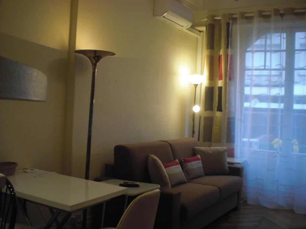 Studio Carre D'or, A 50 M De La Et Du Negresco Nice