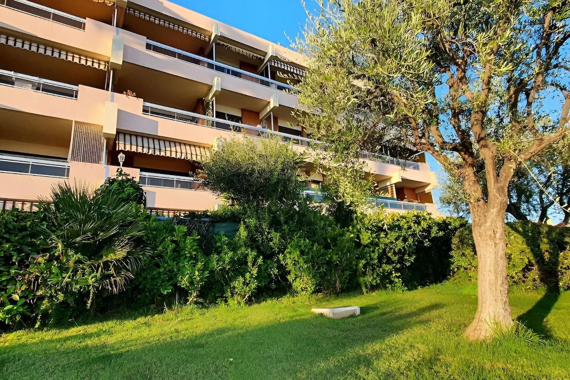 Casa-martine Vue Sur Et Parking Prive Apartment