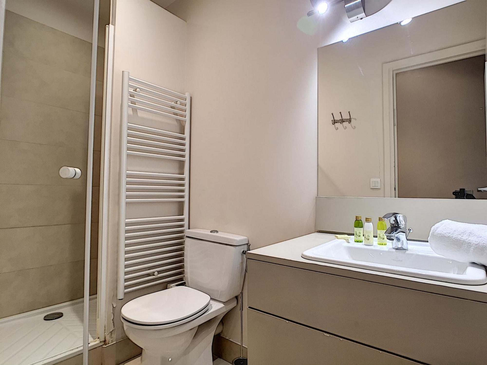 Nestor&jeeves - Palais Alice - - Near Apartment *