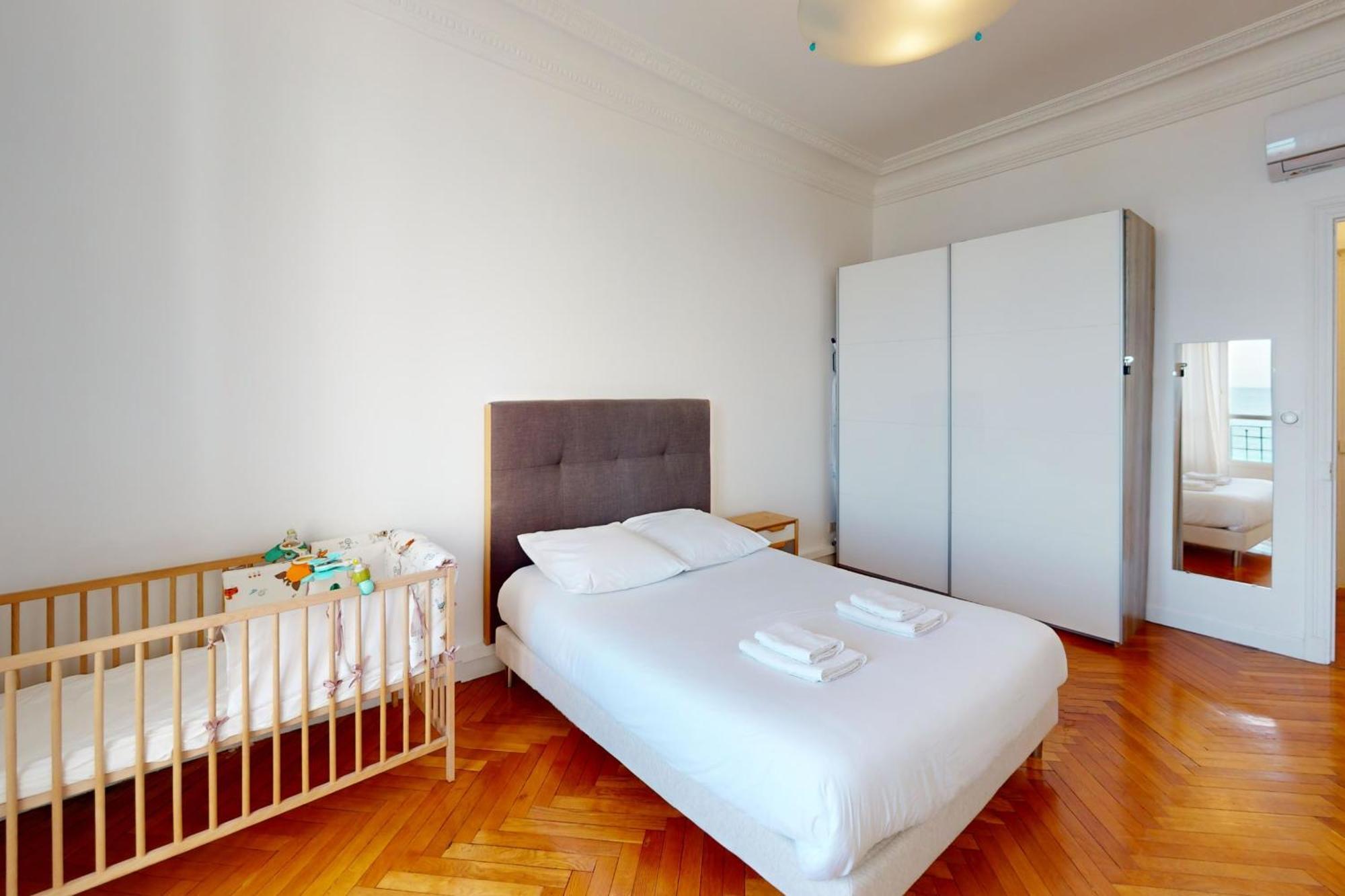 Bright T3 - Near The Nice