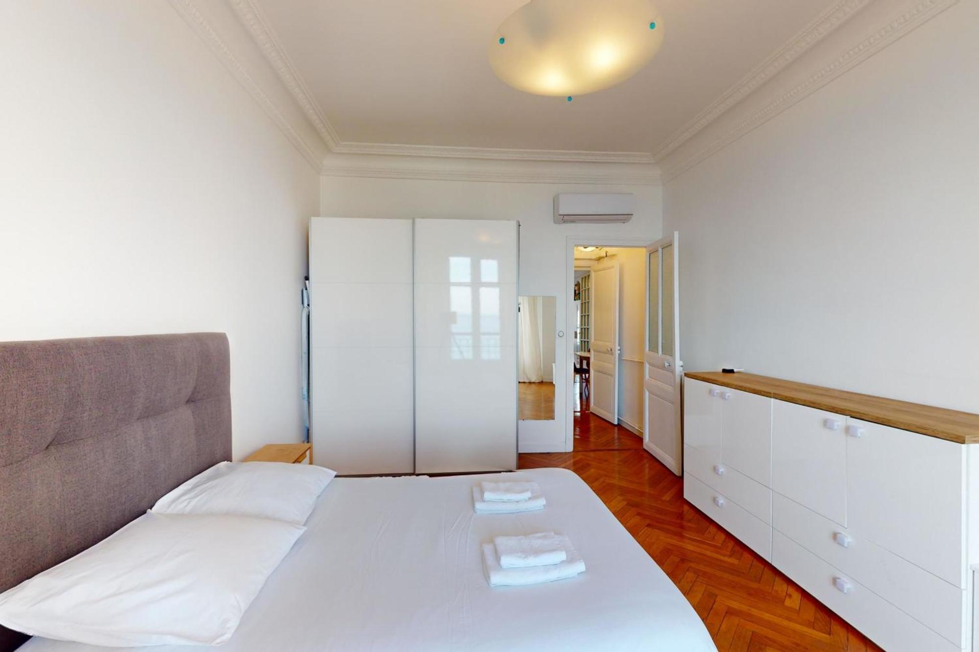 Bright T3 - Near The