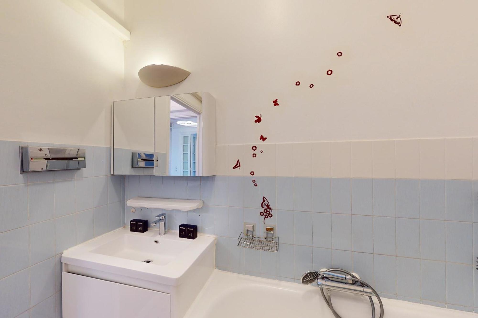 Bright T3 - Near The