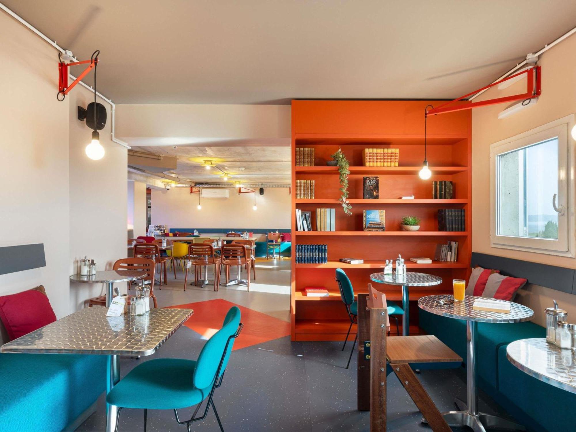 Greet Aeroport Promenade Des Hotel 2*