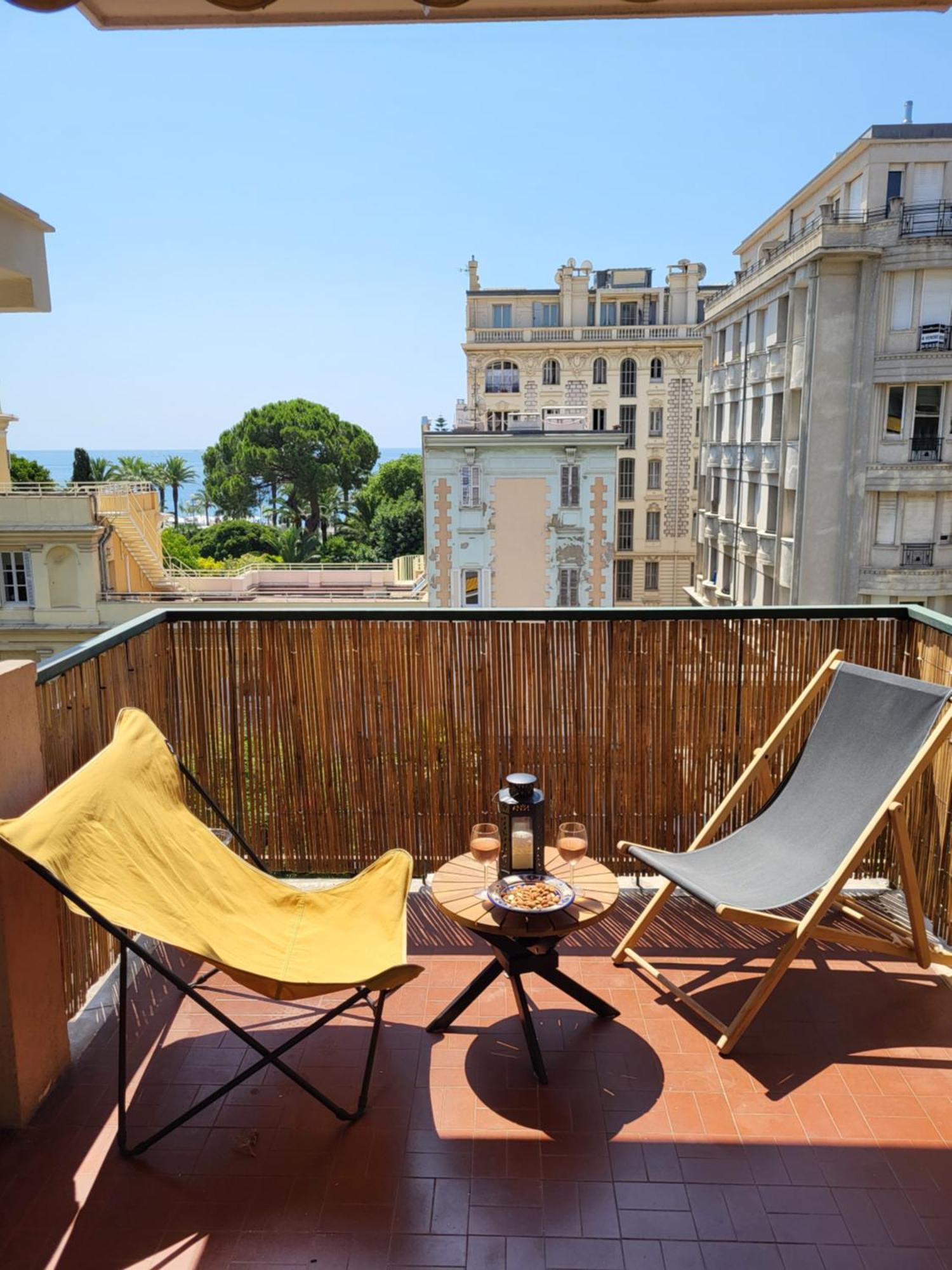 Apartment 2p Cosy Avec Terrasse, Vue & Plages A Pied