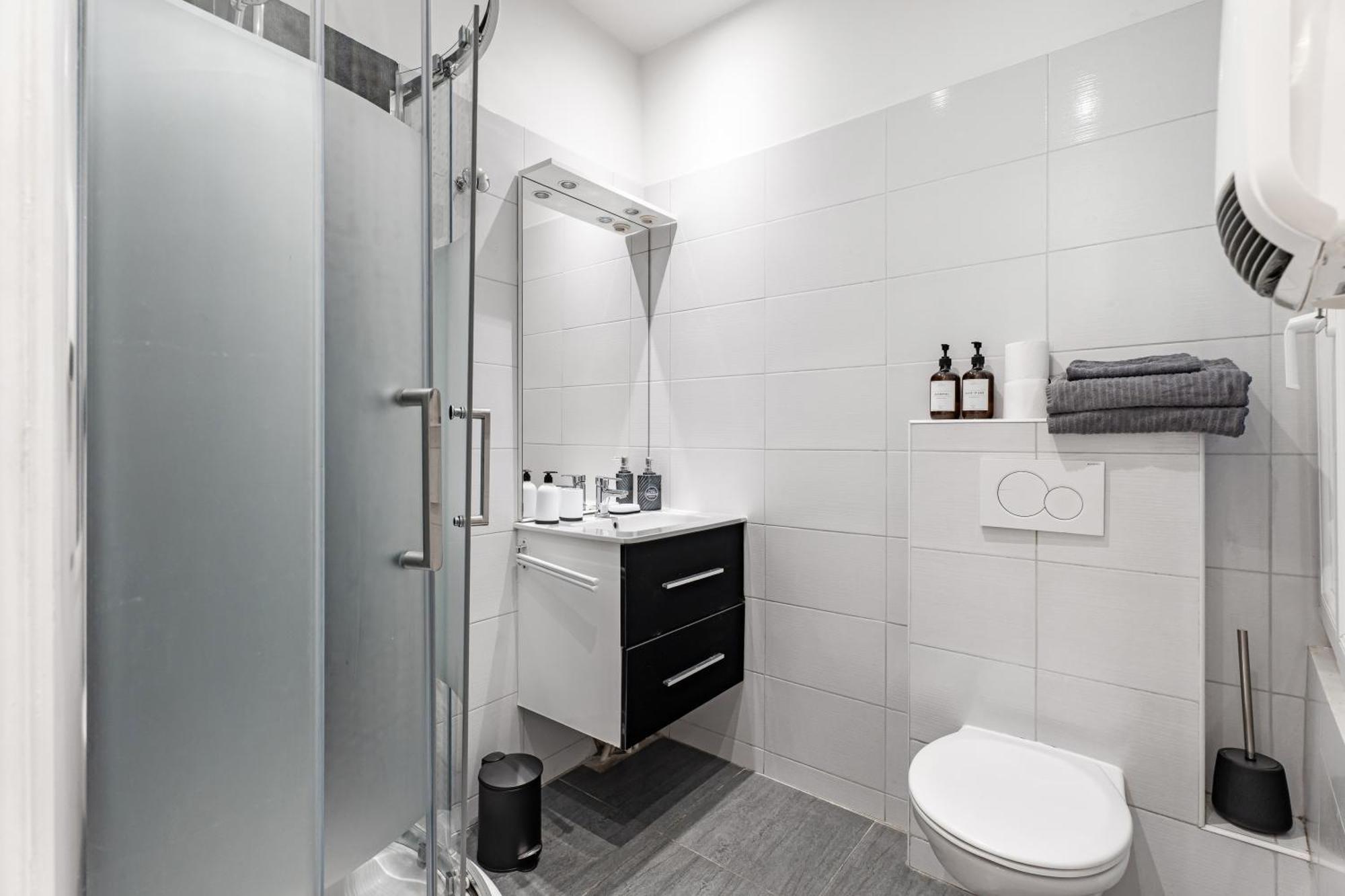 Apartment Renting - Gallo - New Modern Loft Old Town Massena *