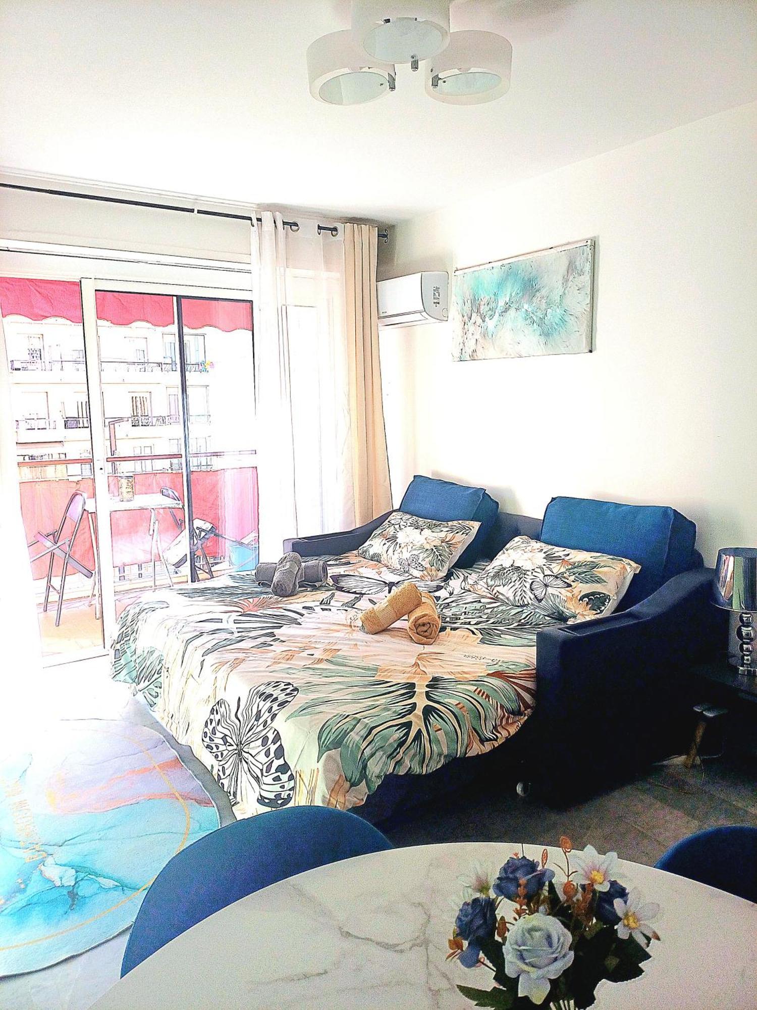 F1 Proche Du Tramway Et Plages Nice