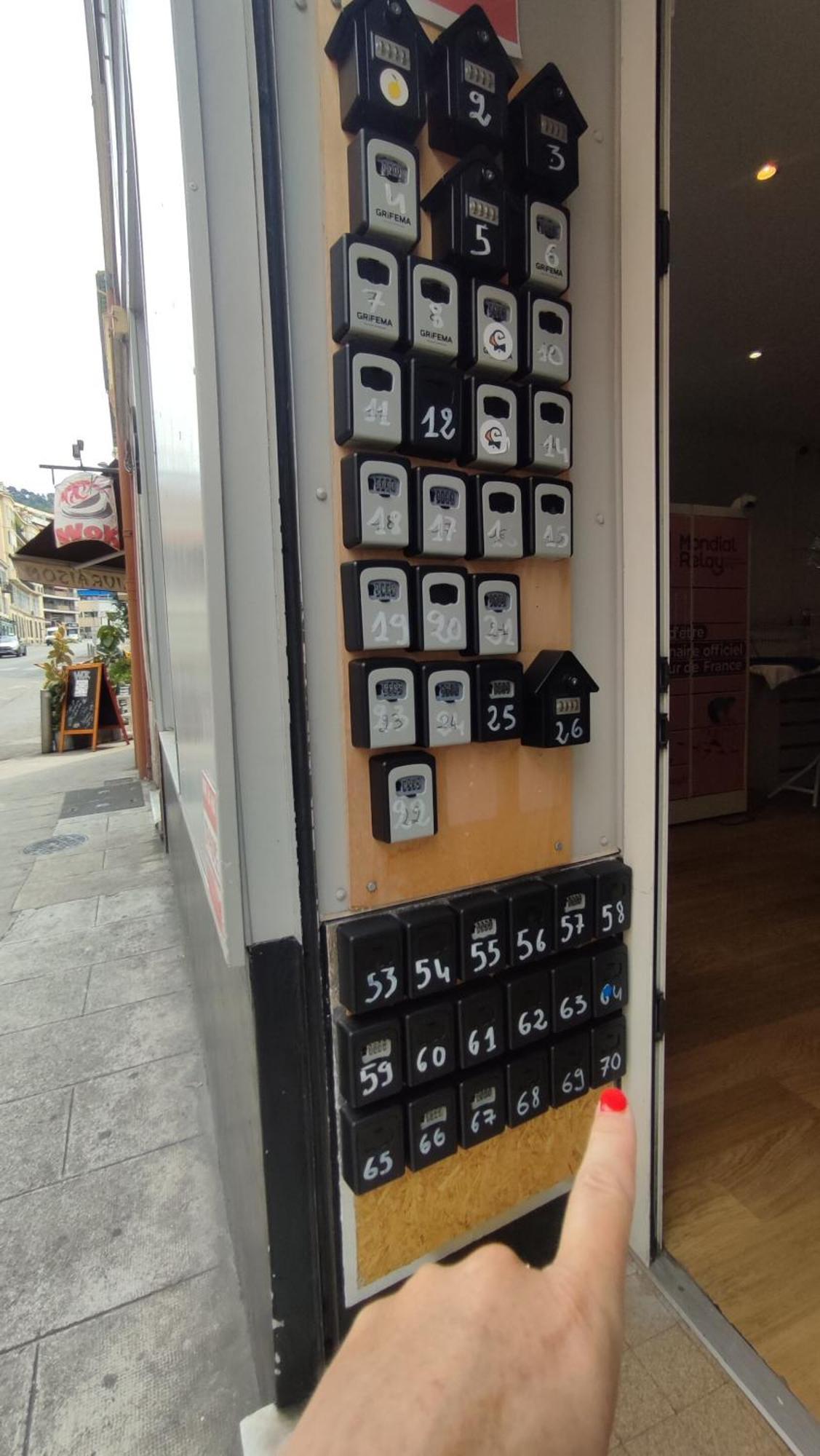 Port Et Vieux Direct From Airport By Tramway Nice