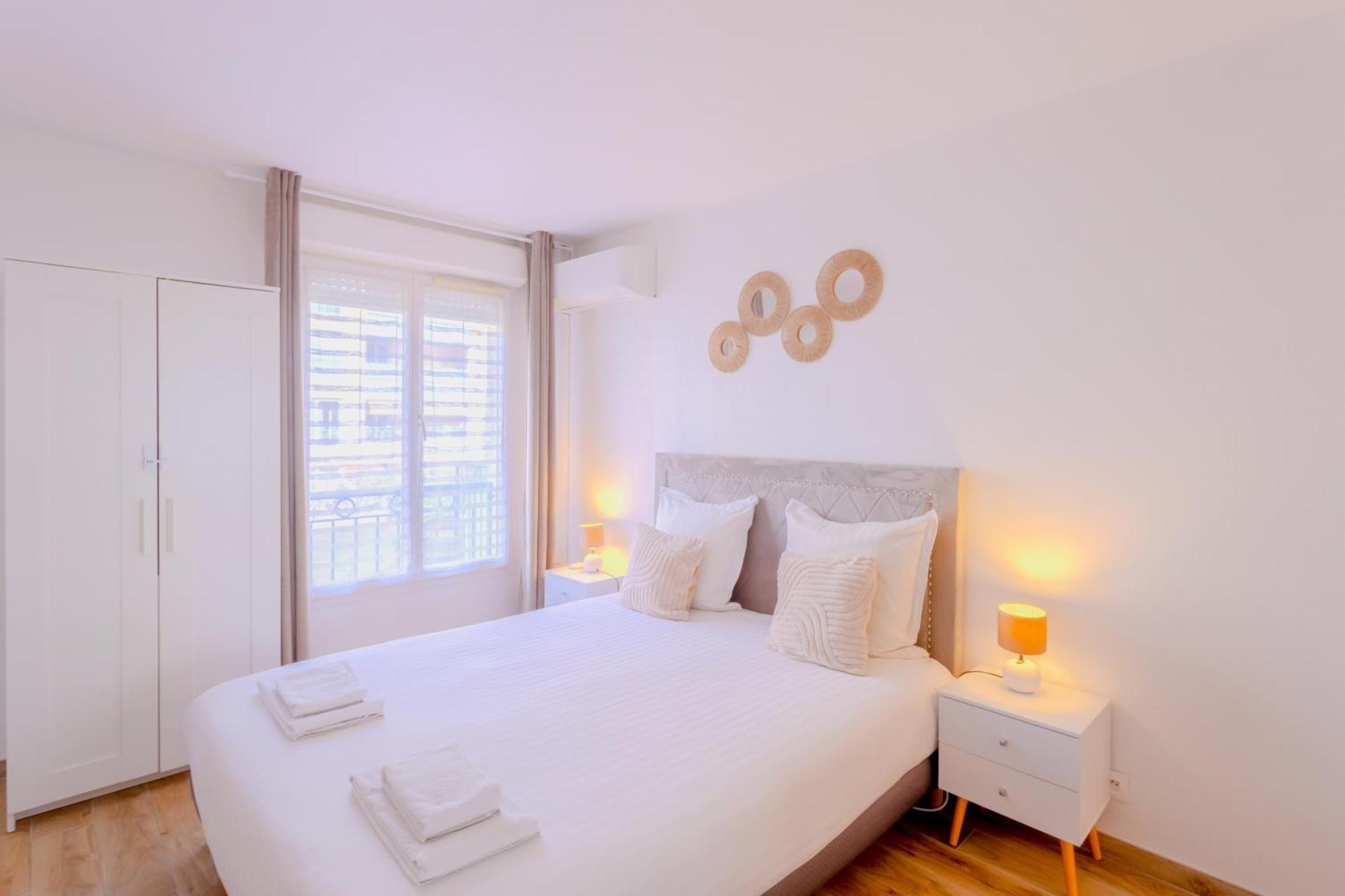 Apartment Peaceful In With Terrace, Parking *