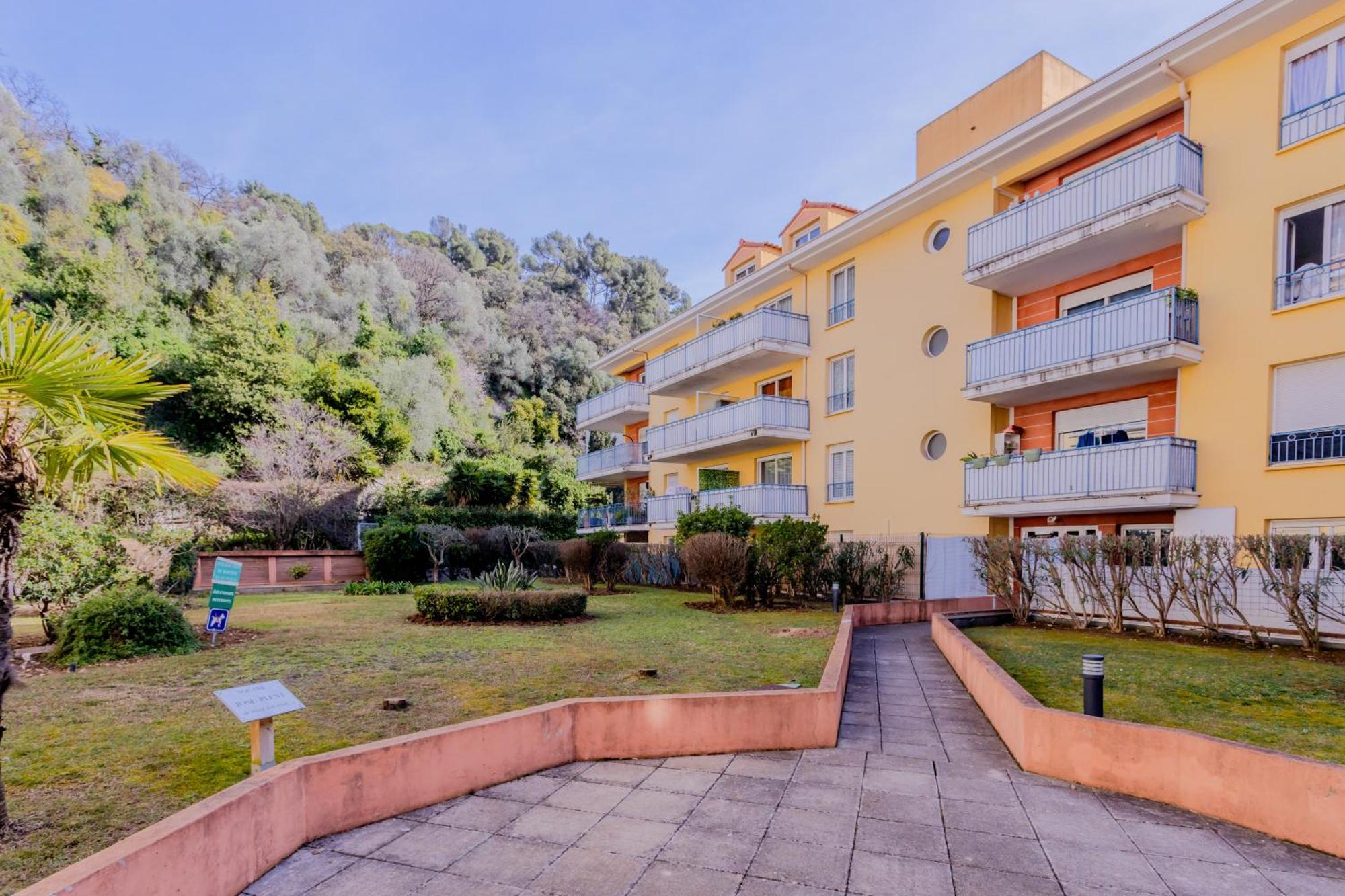 Peaceful In With Terrace, Parking Apartment