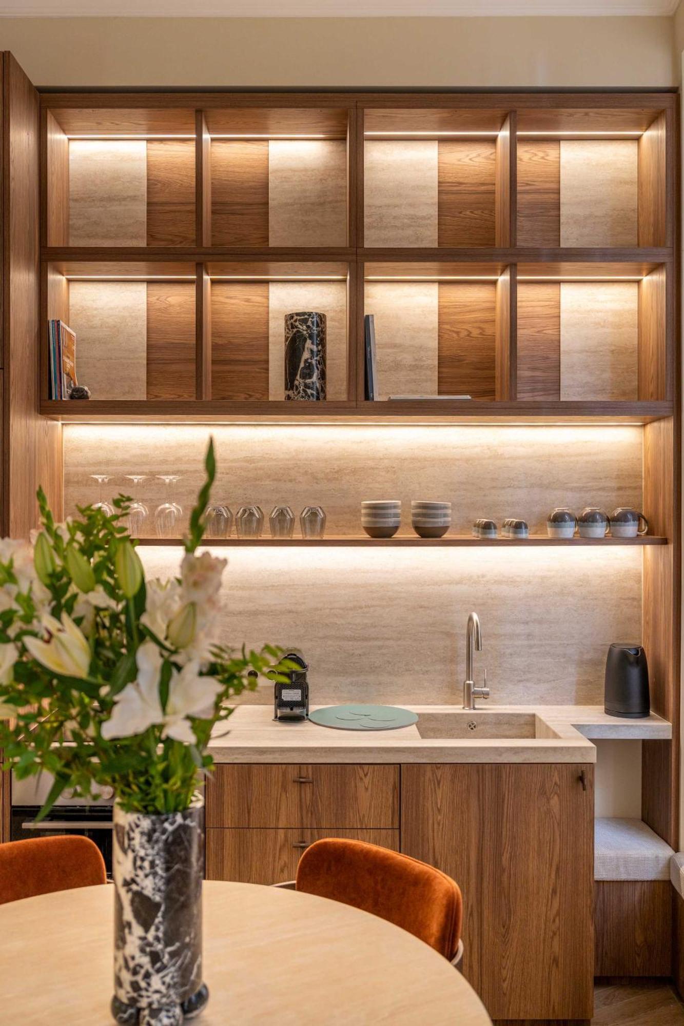 2bdr 6p A C - Heart Of