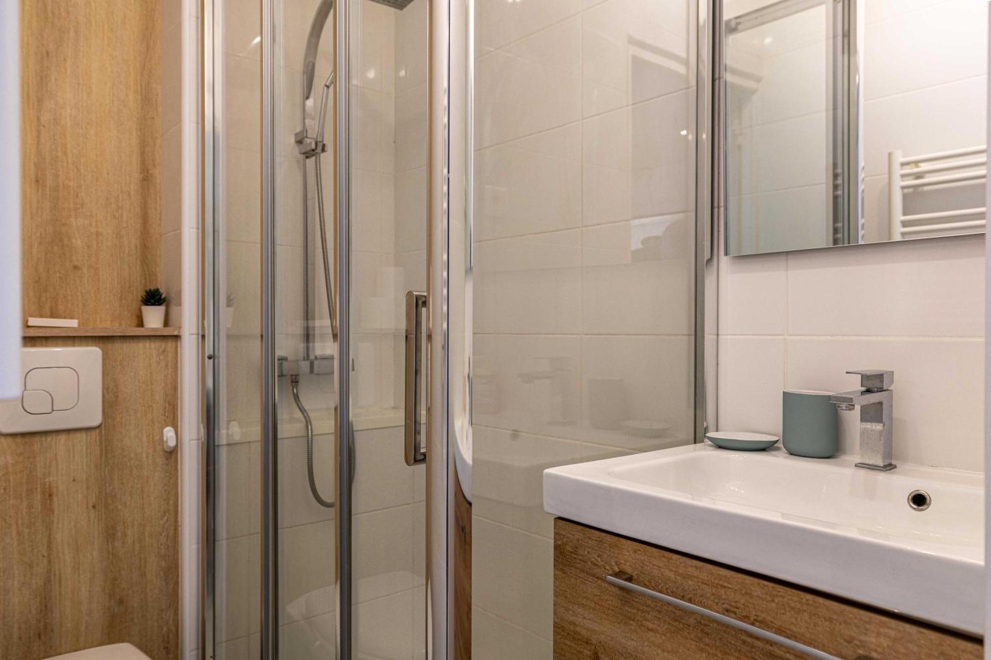 Apartment Charming A-c 1br-2p - Massena Nice