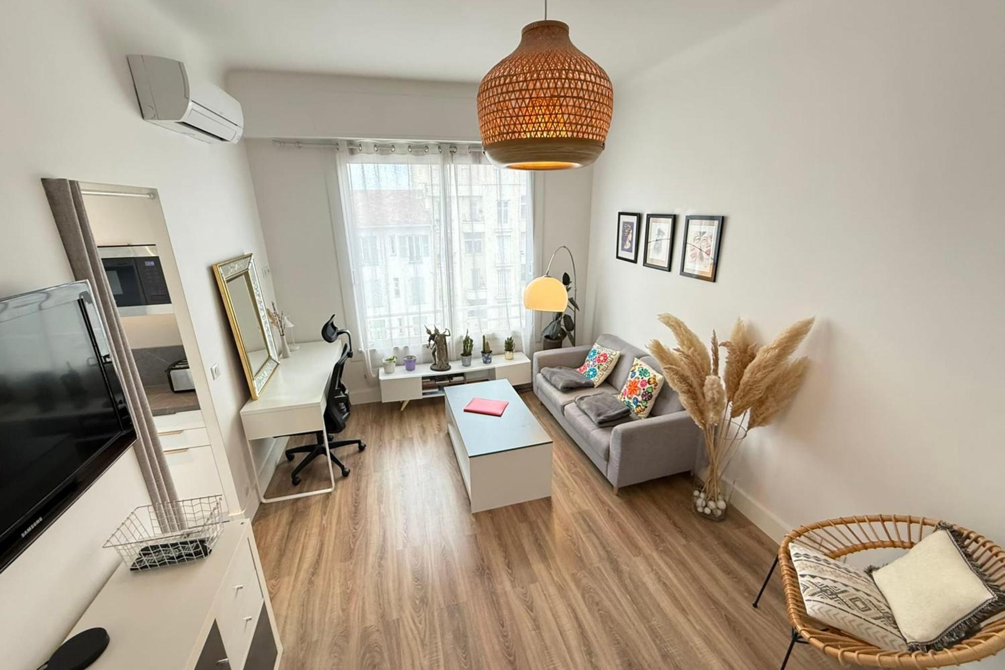 Beautiful Just A Stone's Throw From The