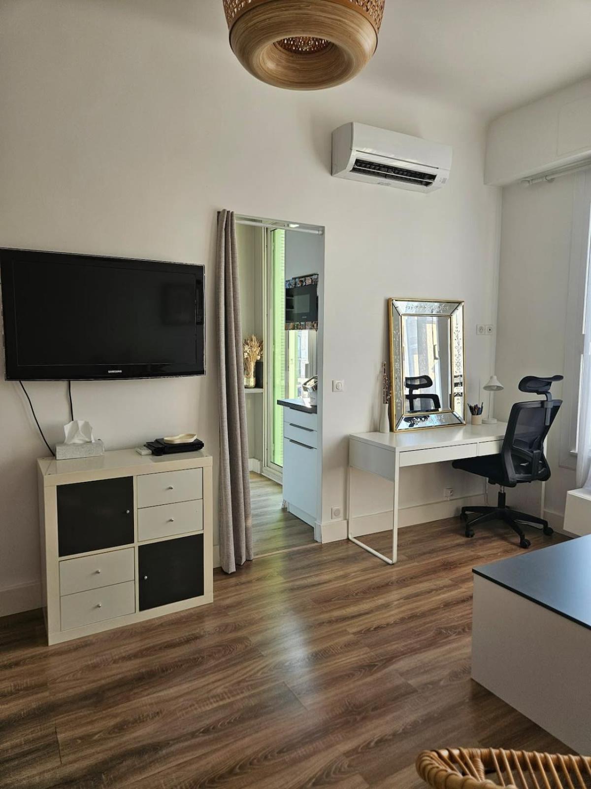 Beautiful Just A Stone's Throw From The