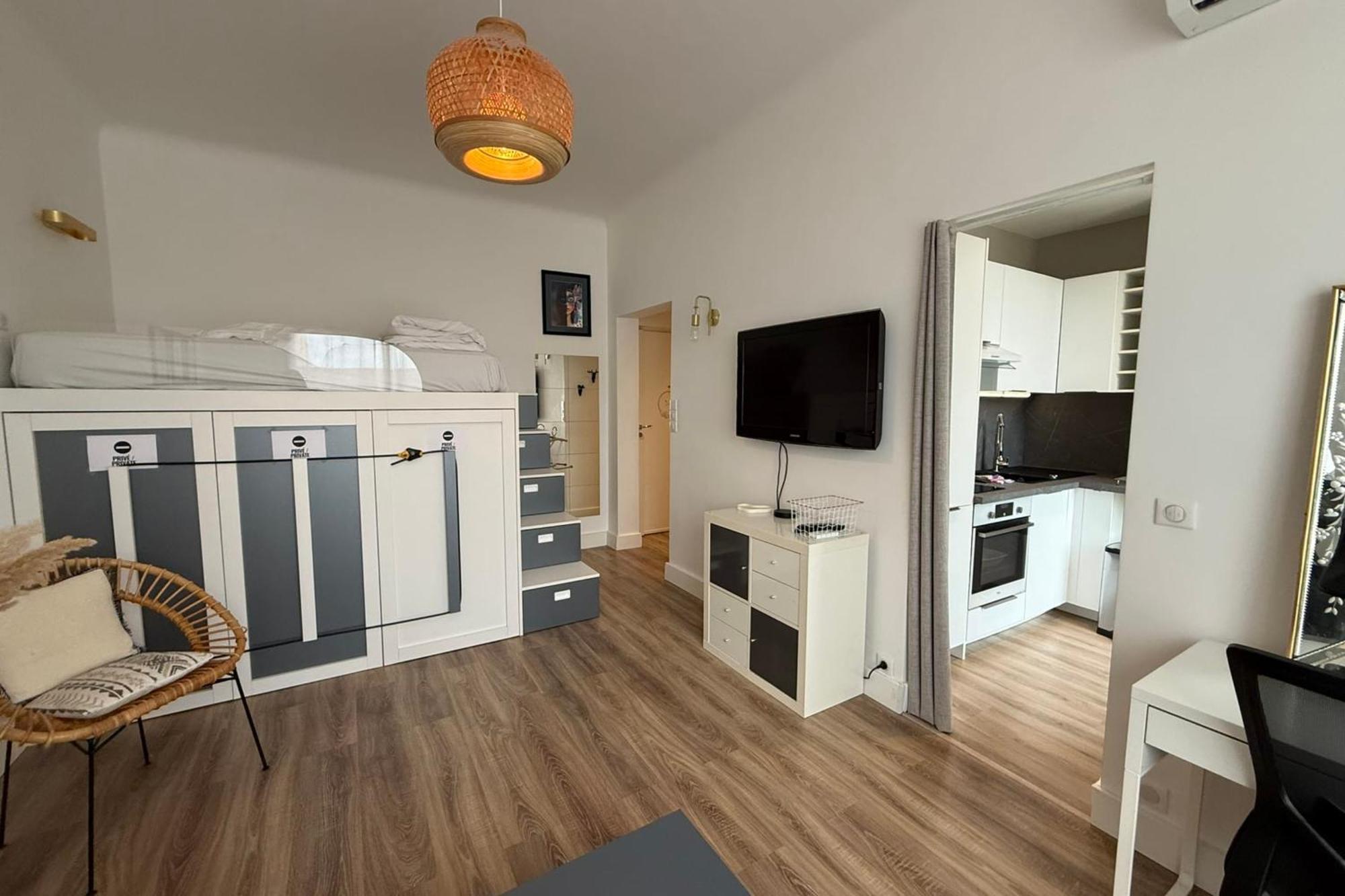 Beautiful Just A Stone's Throw From The