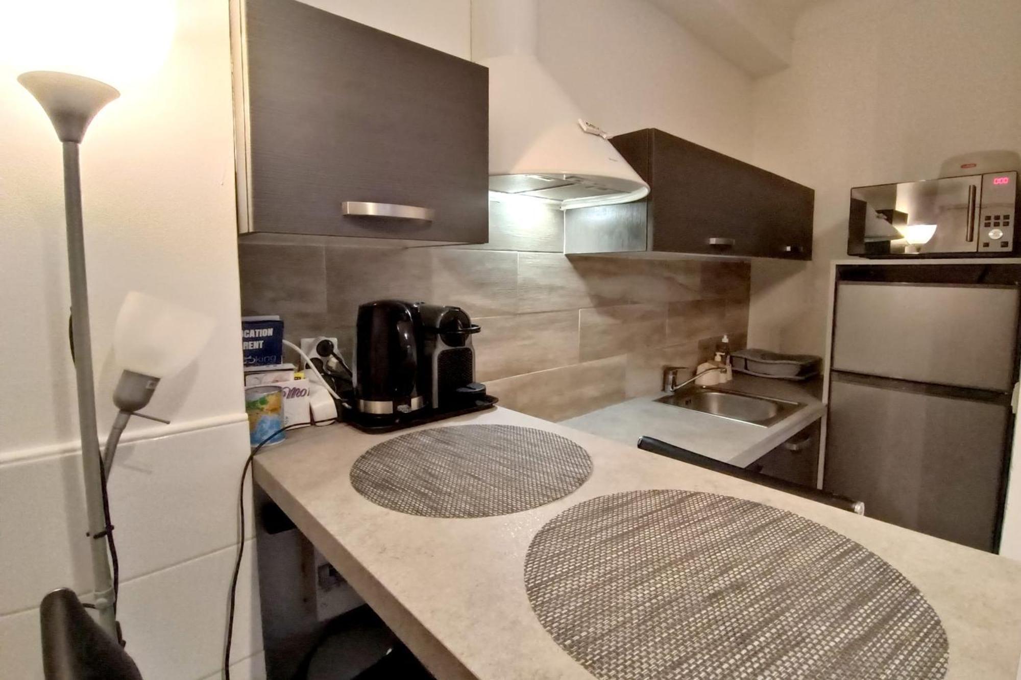 Lumineux Et Calme à Appartement