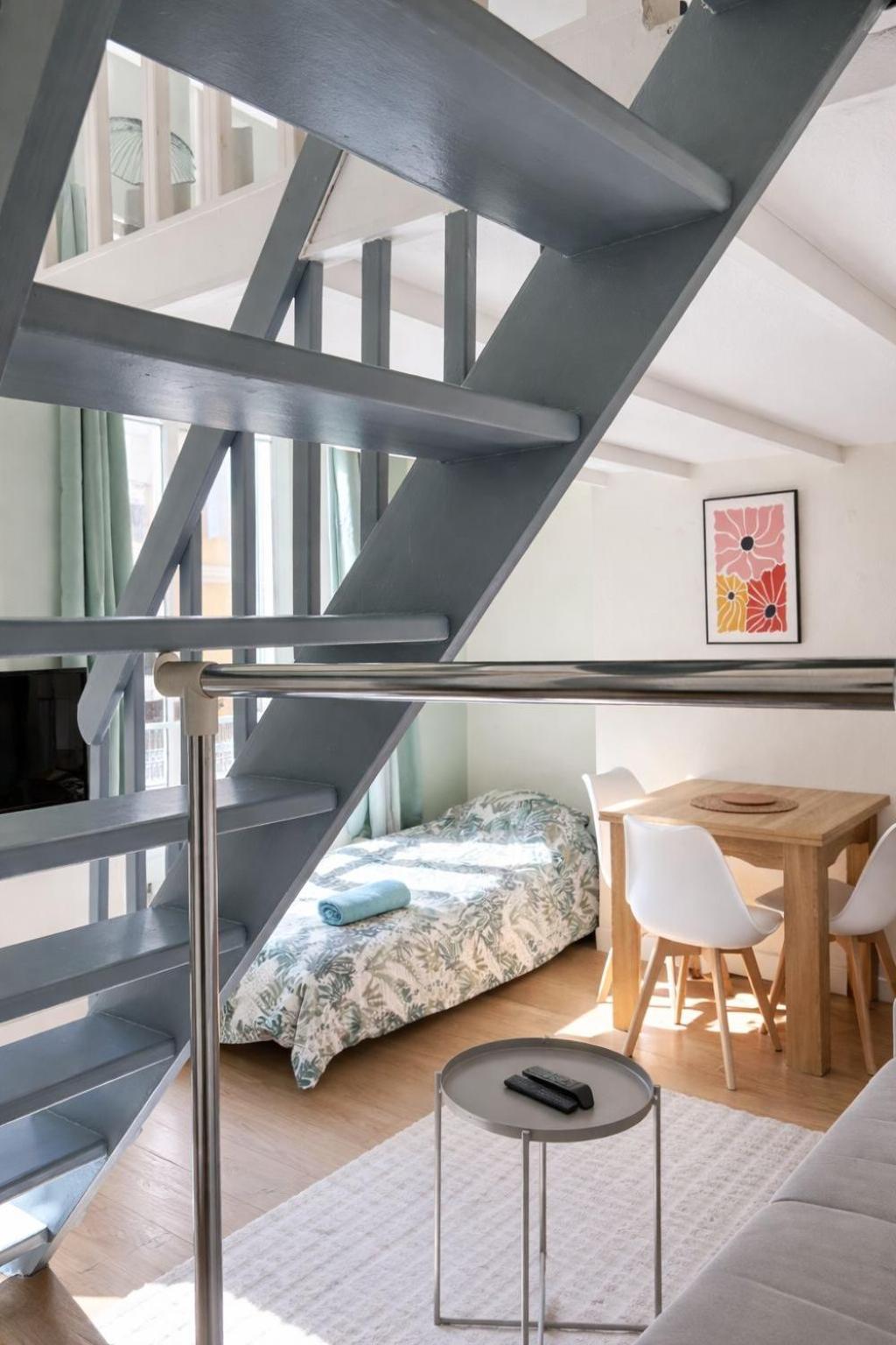 Lumineux - Centre Apartment *