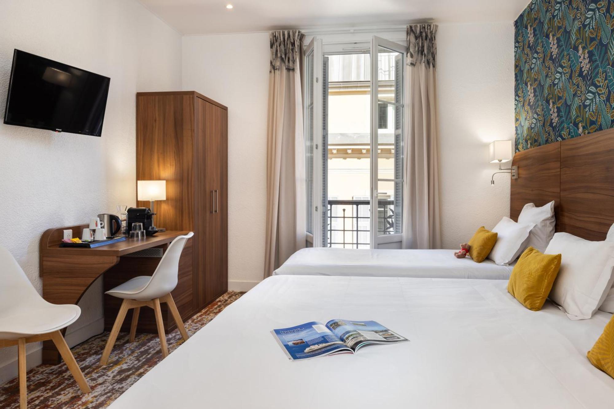 Khla Hotel 3*
