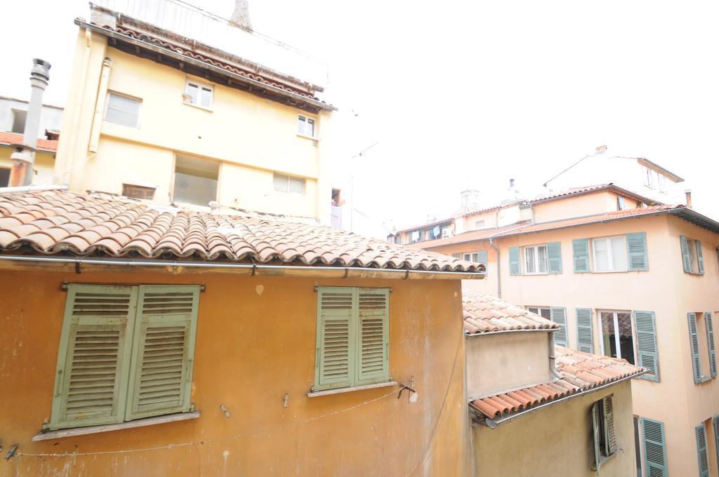 Vieux * Nice