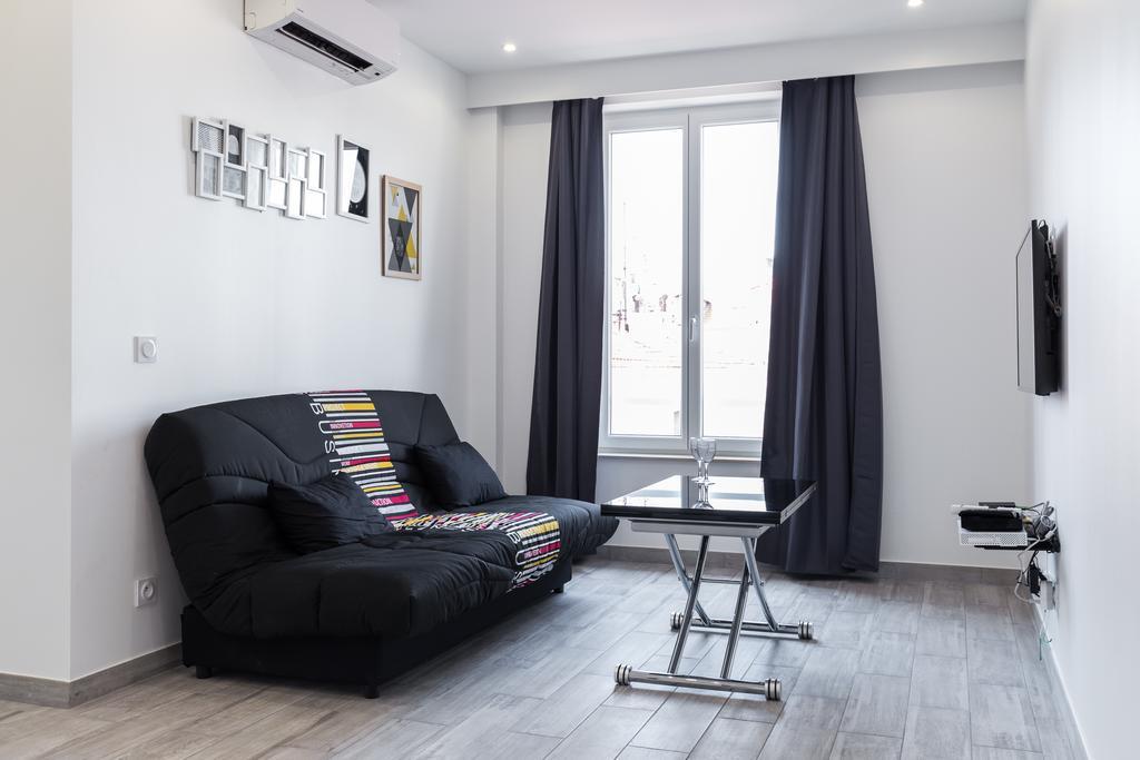 Olma Apartment *