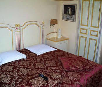 Hotel La Petite Sirene 3*