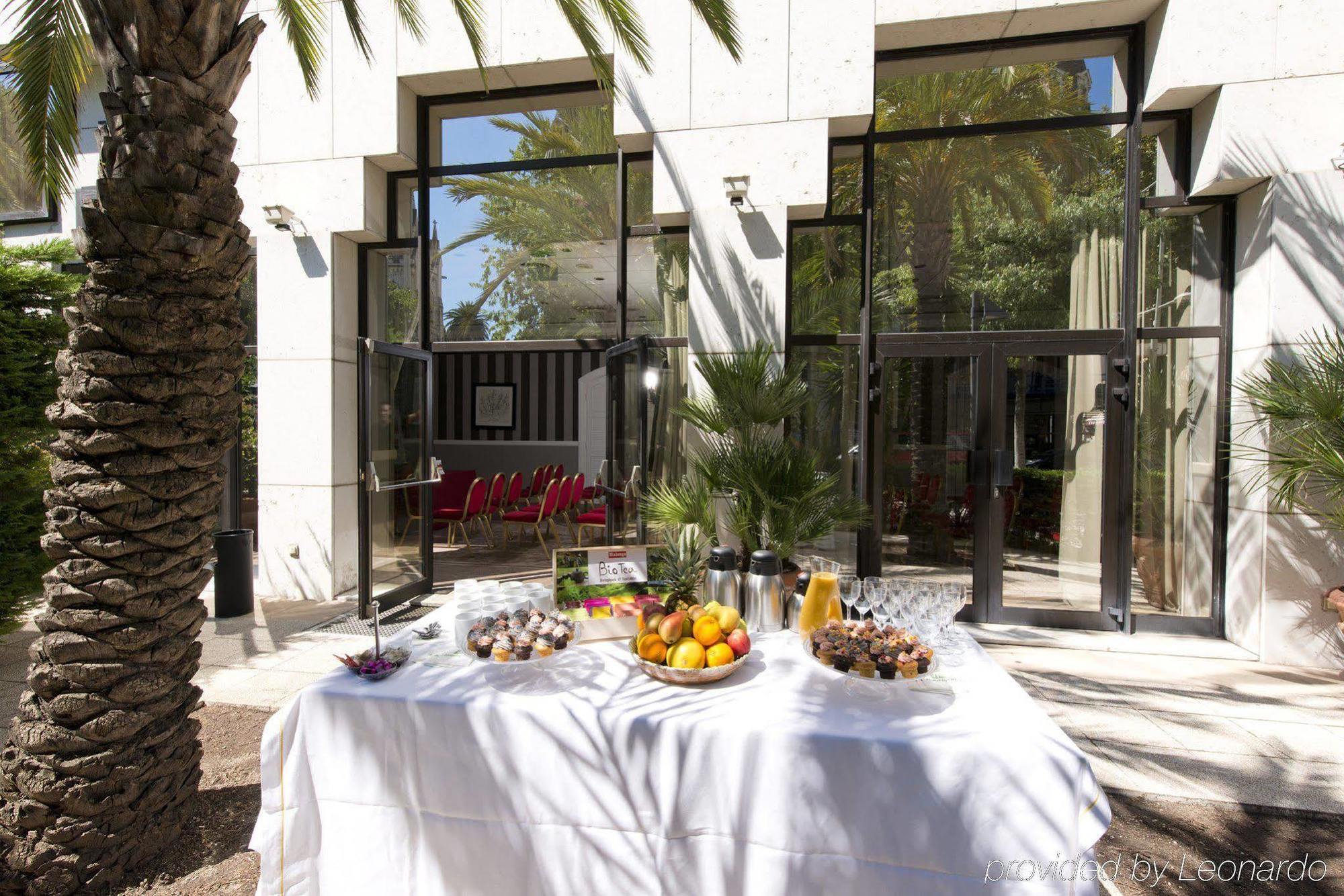 Hotel By Ihg 4*