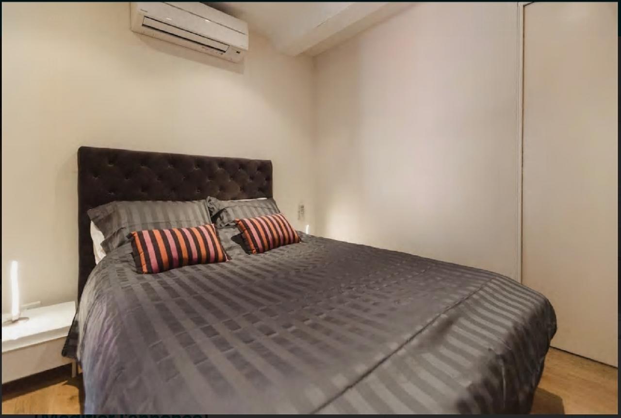 Apartment Renting - Colonna - Place In Old Town Nice