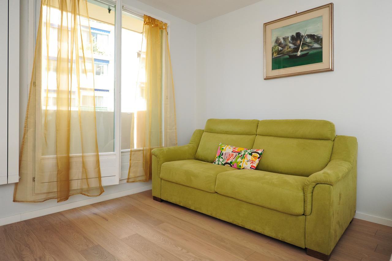 Apartment Blue Lagon Five Stars Holiday House Nice