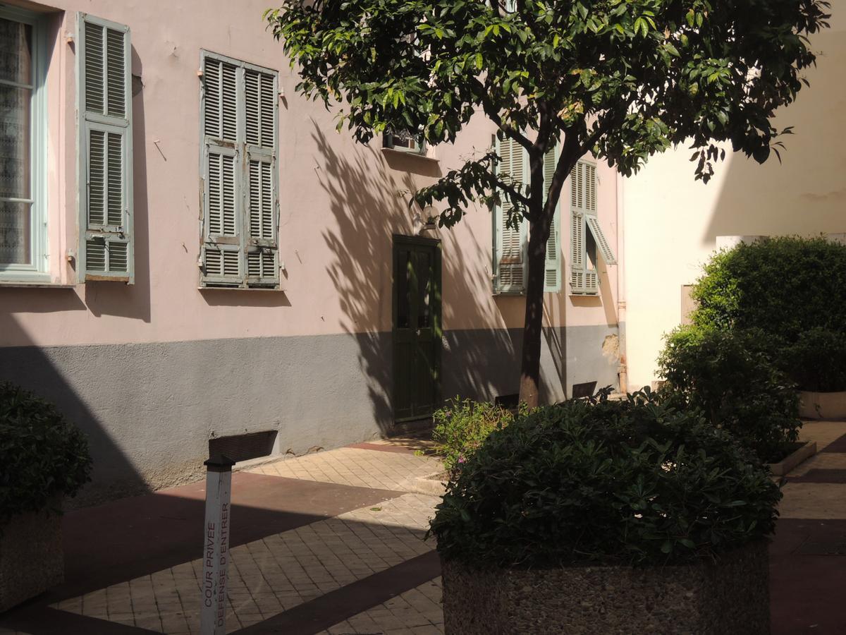 Le Coin Du Marche Apartment