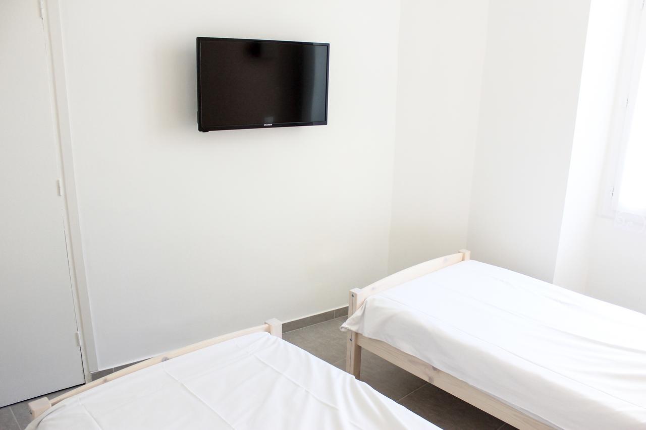 Lola Apartment