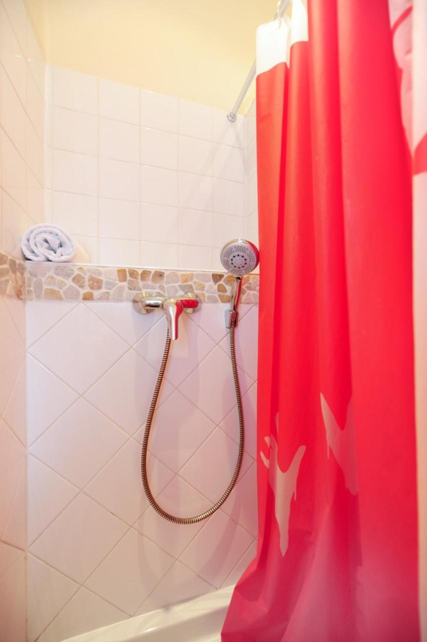 Mini Miro Five Stars House *