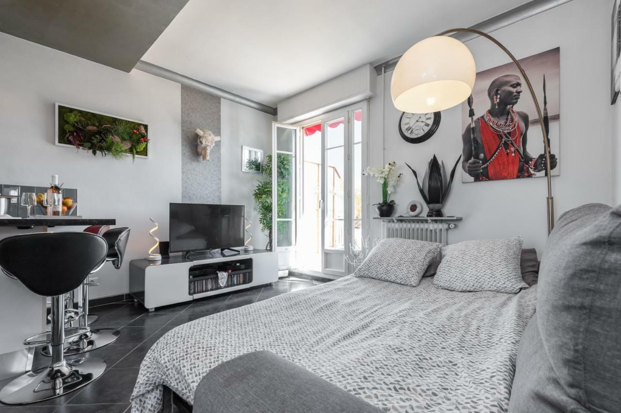 Le Mantega - F2 Moderne,centre Ville, 2 Grandes Terrasses,climatisation, Ascenseur