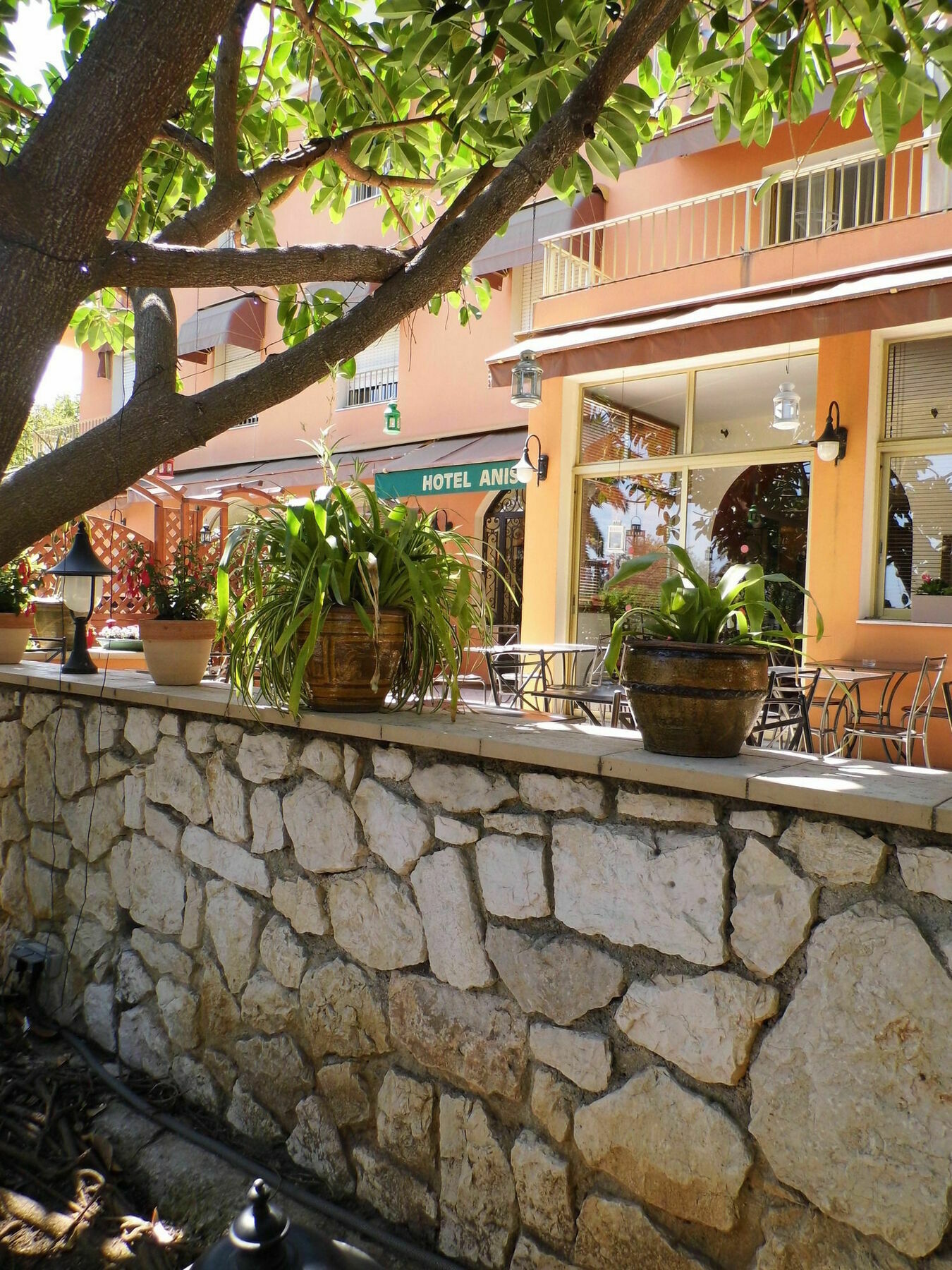 Anis Hotel