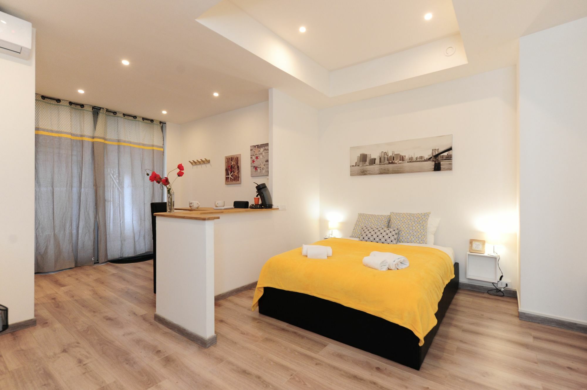 Les De Paul Valery Hotel *