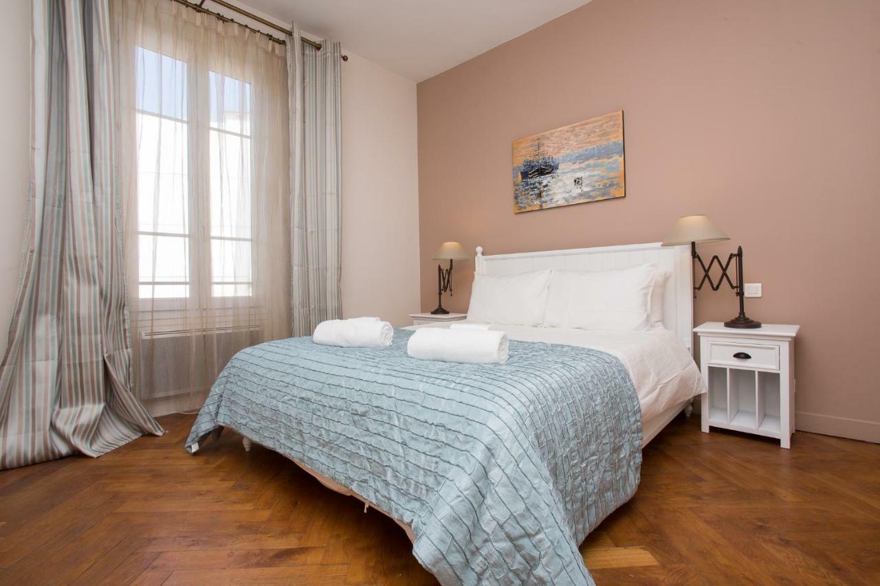 Apartment Caravel