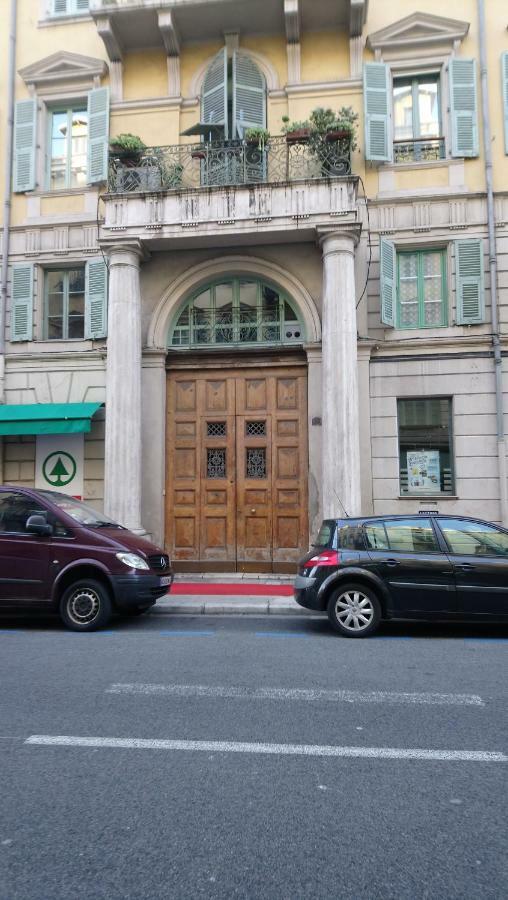Apartamento Sam Le Lezard Sarl