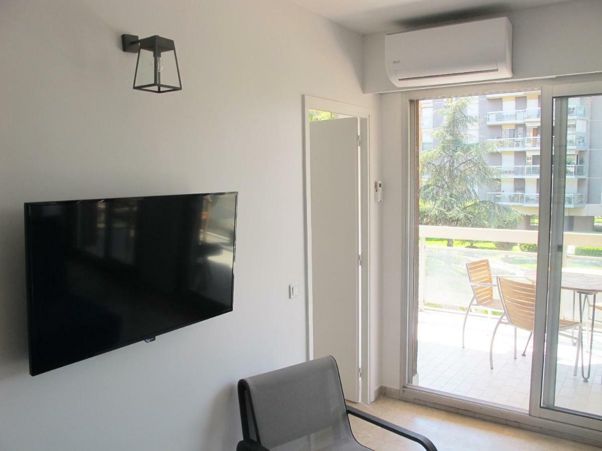 Les Charmilles Apartment