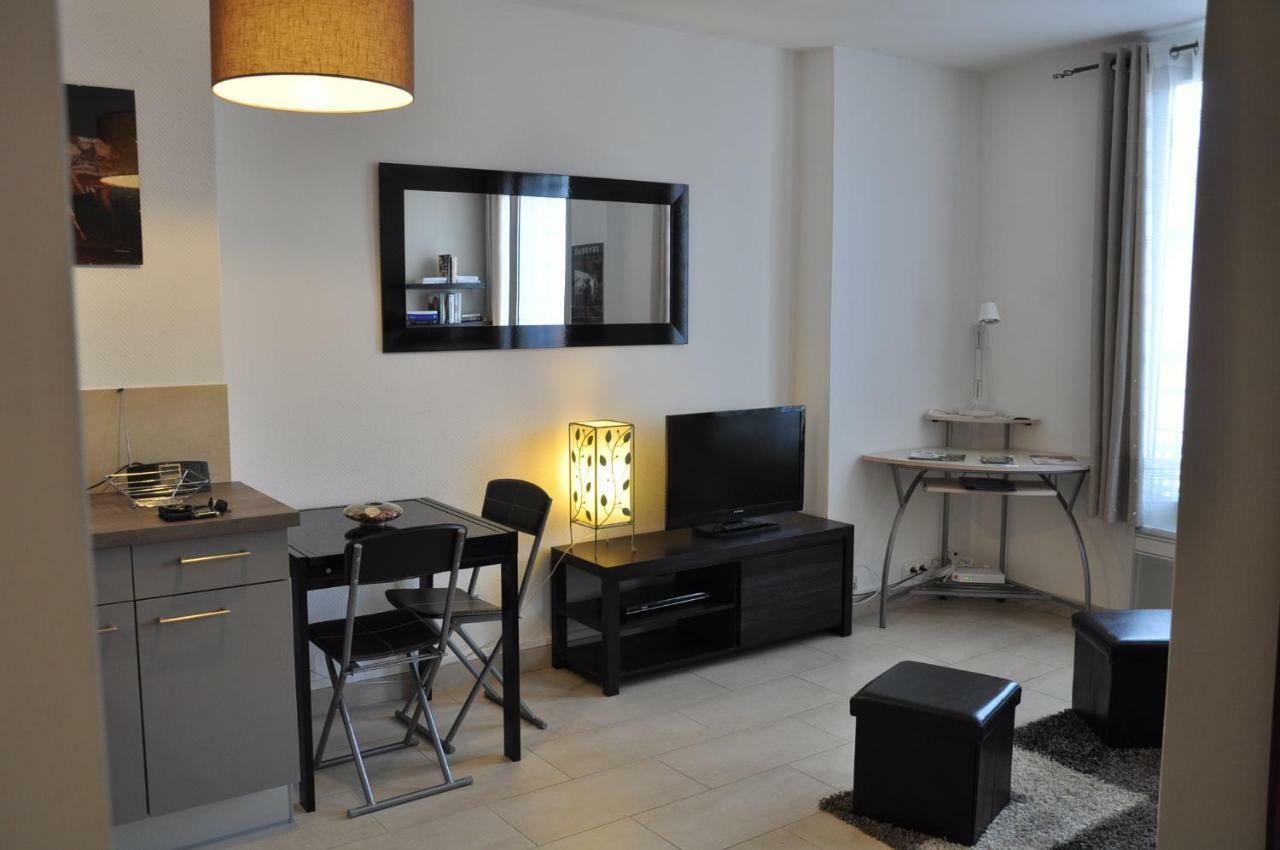 Apartment Proche Du Port *
