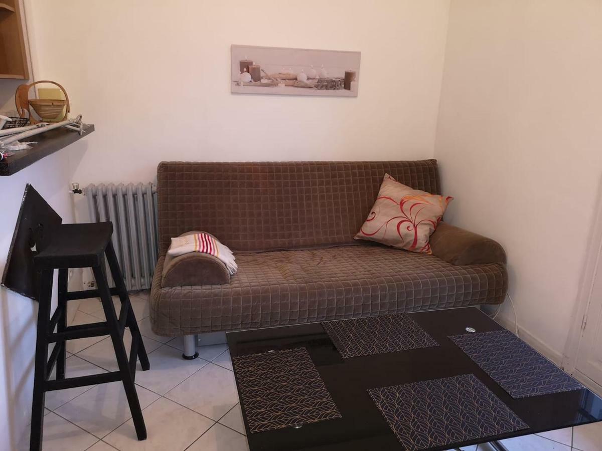 Apartment 22 Rue Louis De Coppet *