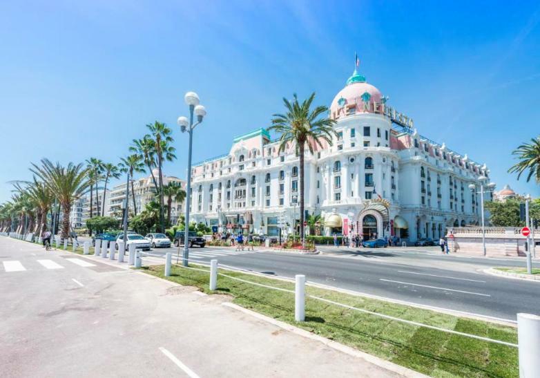 Apartment-avenue Des Fleurs - 06000